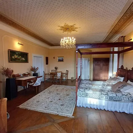 Apartment Fara Vcelakov
